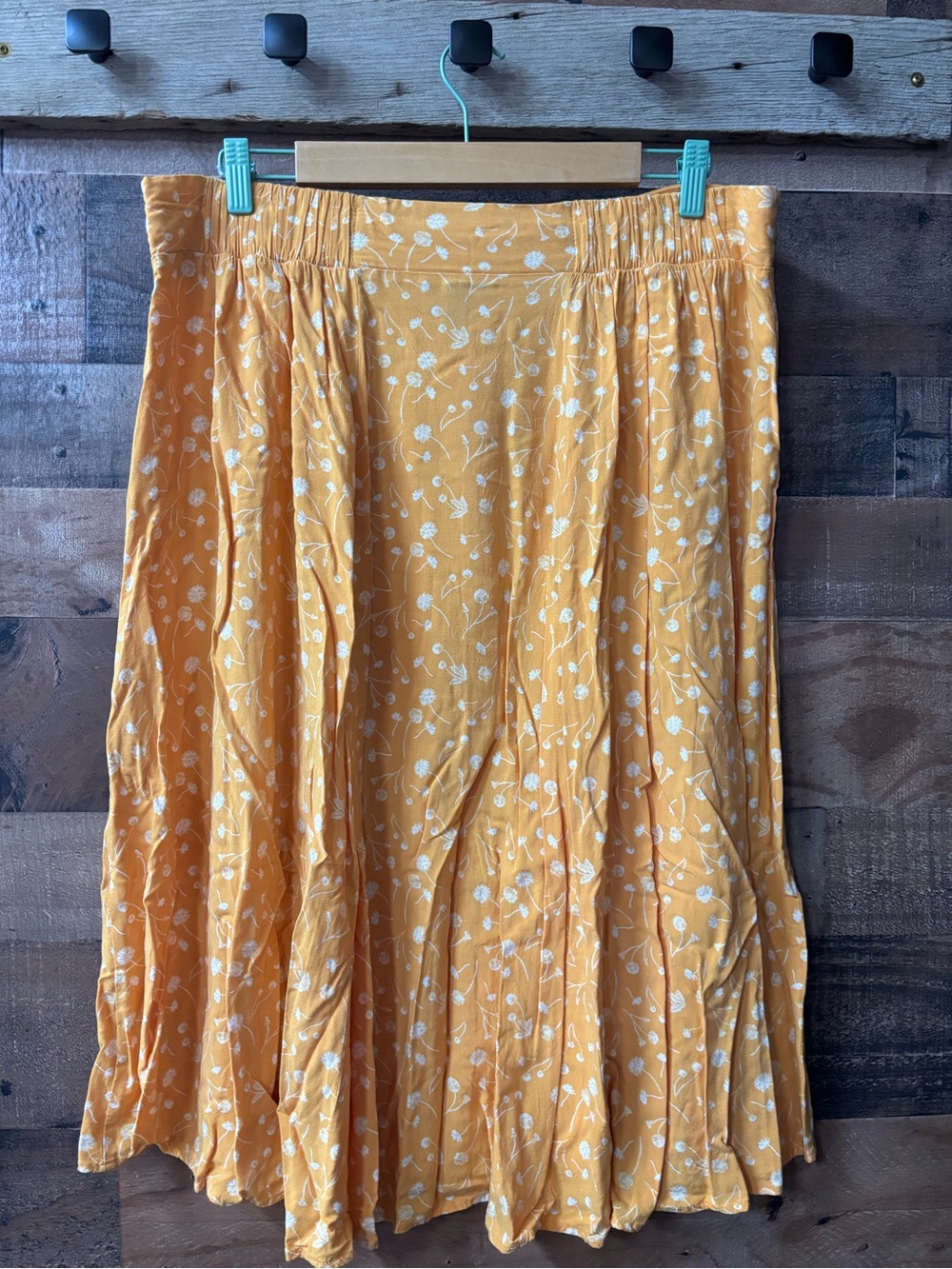 torrid Mustard Yellow Button-Front Floral A-Line Skirt - Picture 2 of 8